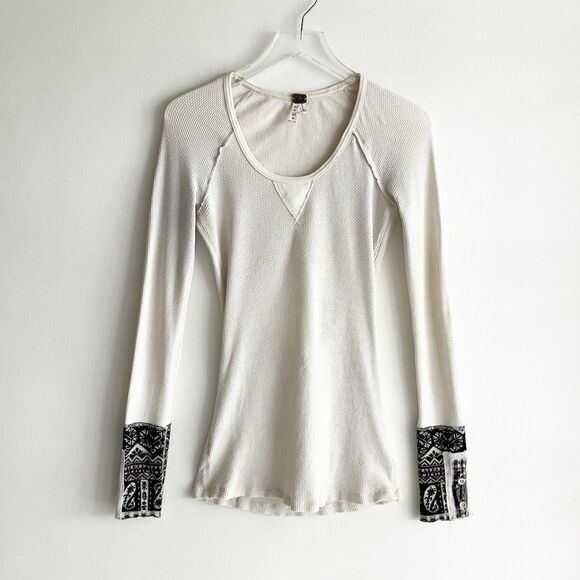 We The Free Tops - We The Free Thermal Top Size Medium Embellished Long Sleeve Button Studded